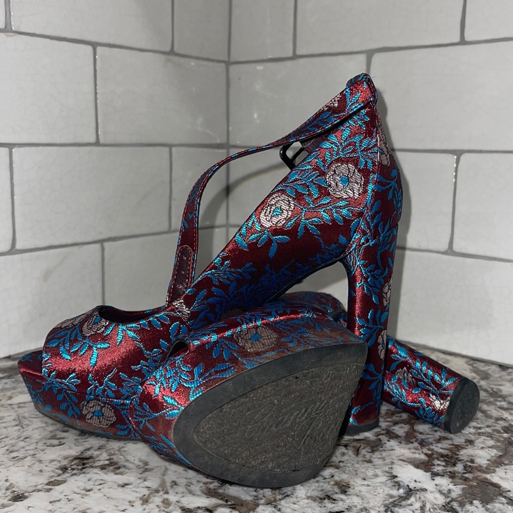 Gianni Bini heels